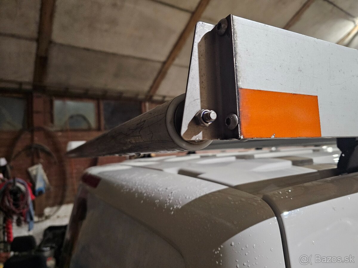 Strešný nosič na Transporter T6 - 2