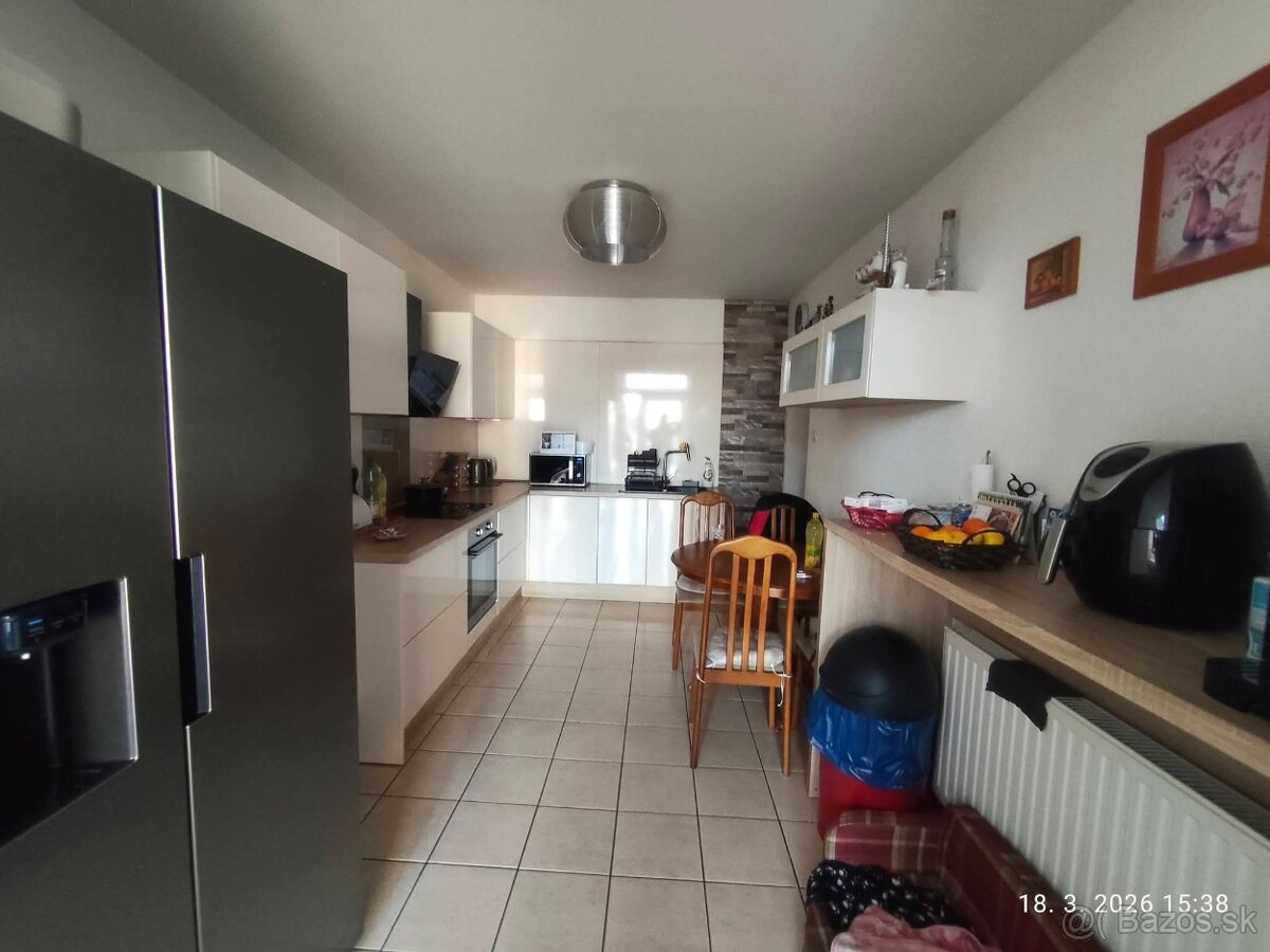 Krásne bývanie Modrý Kameň - 2