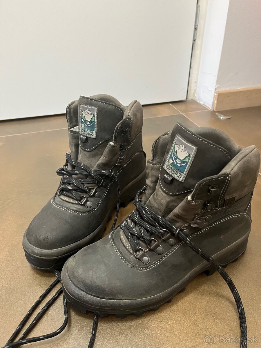 Planika turistické topánky- Veľkosť 4,5 EUR (37,5) - 2