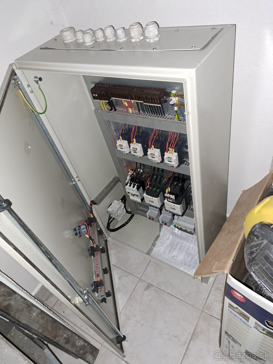 Predám elektrickú rozvodnú skriňu - 2