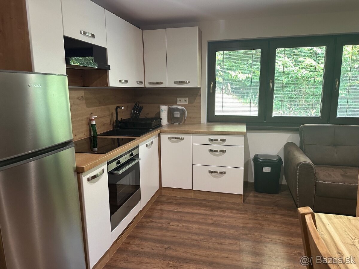 Chata pri vleku, BEZOVEC - 2