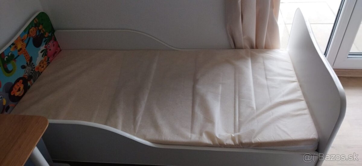 Detská posteľ s motívom Madagaskar - 2