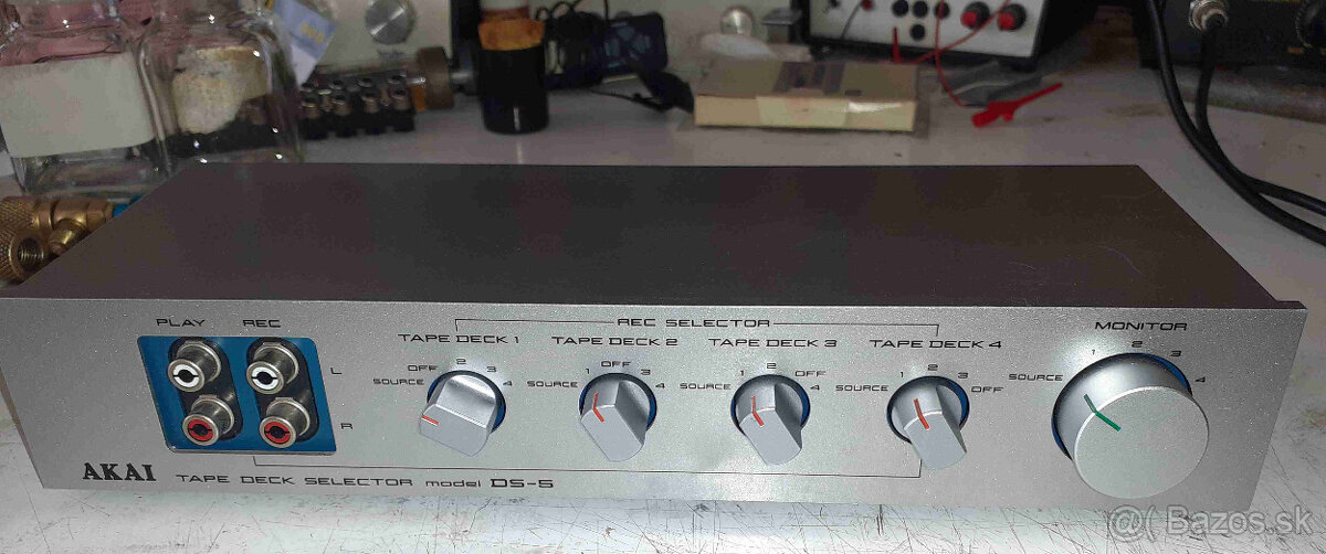 Akai DS 5 prepínač vstupov - 2