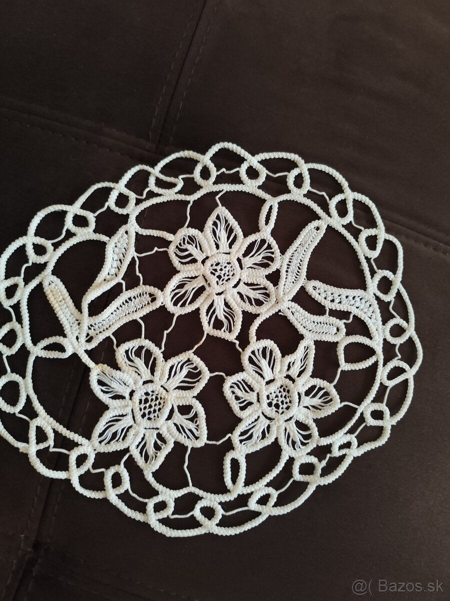 Háčkovany obrúsok - 2