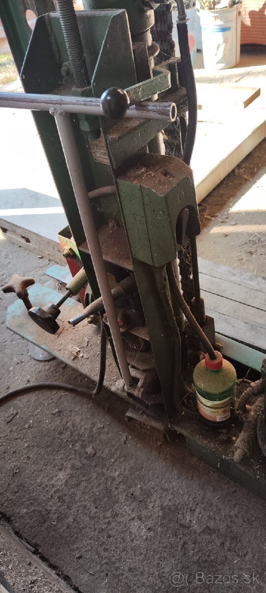 Predám nožnicový zdvihák - 2