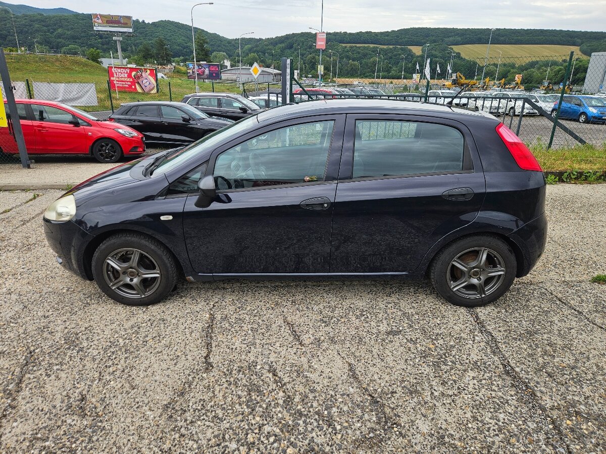 Fiat Grande Punto 1.2 8v Dynamic - 2