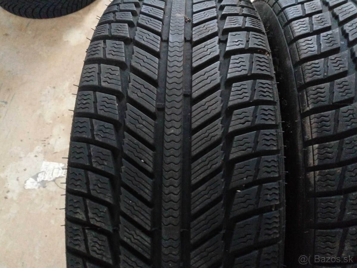 Zimné pneu Syron 215/55 R17 - 2