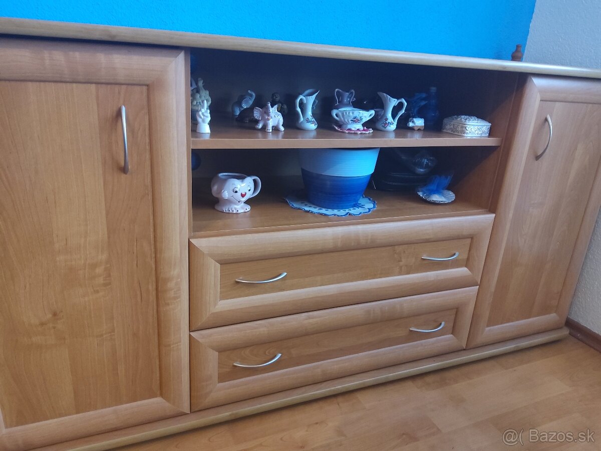 Predam spalen-8 ks nabytku - 2