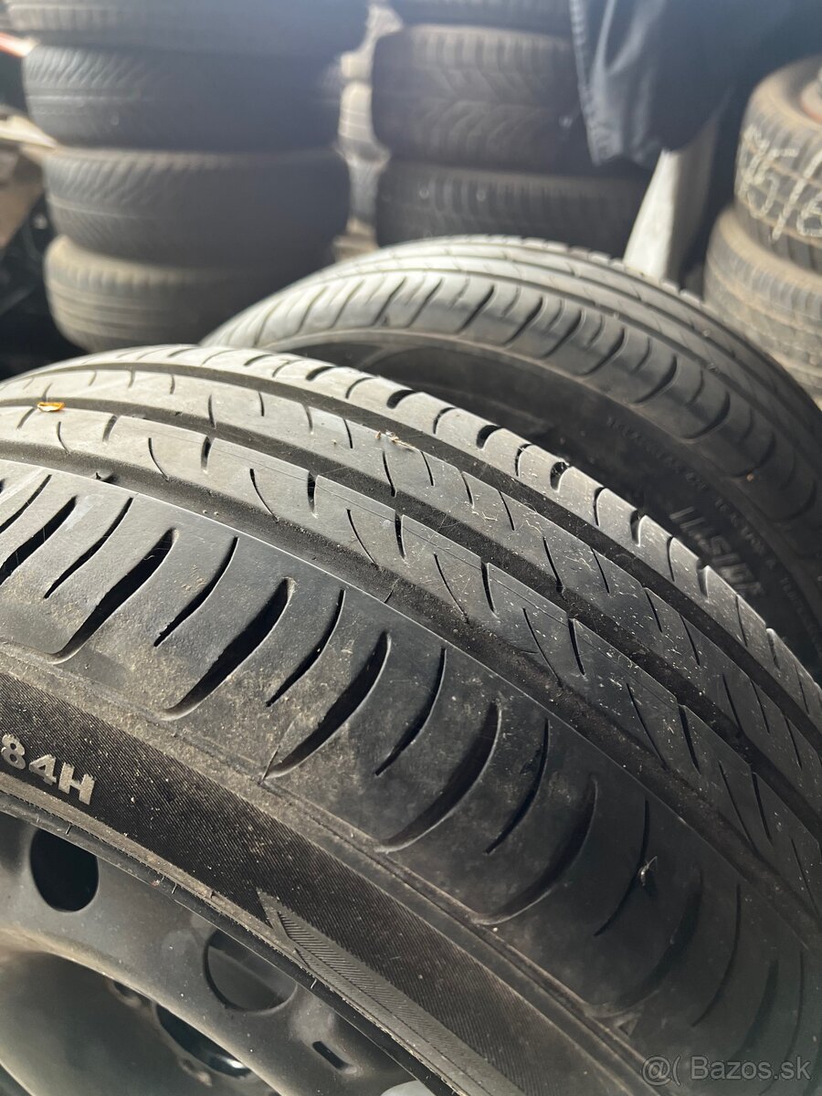 Letné pneumatiky 185/60 R15 - 2