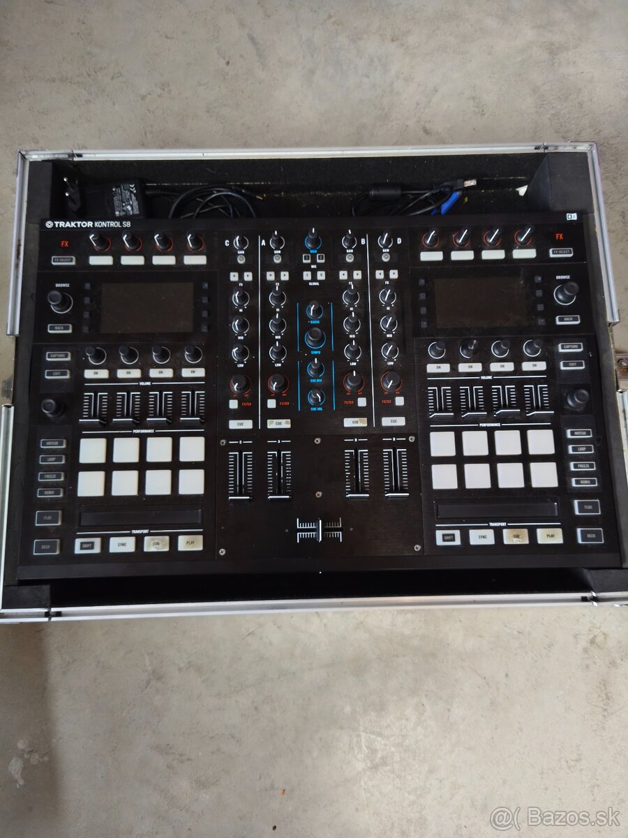 Native instrument kontrol S8 - 2