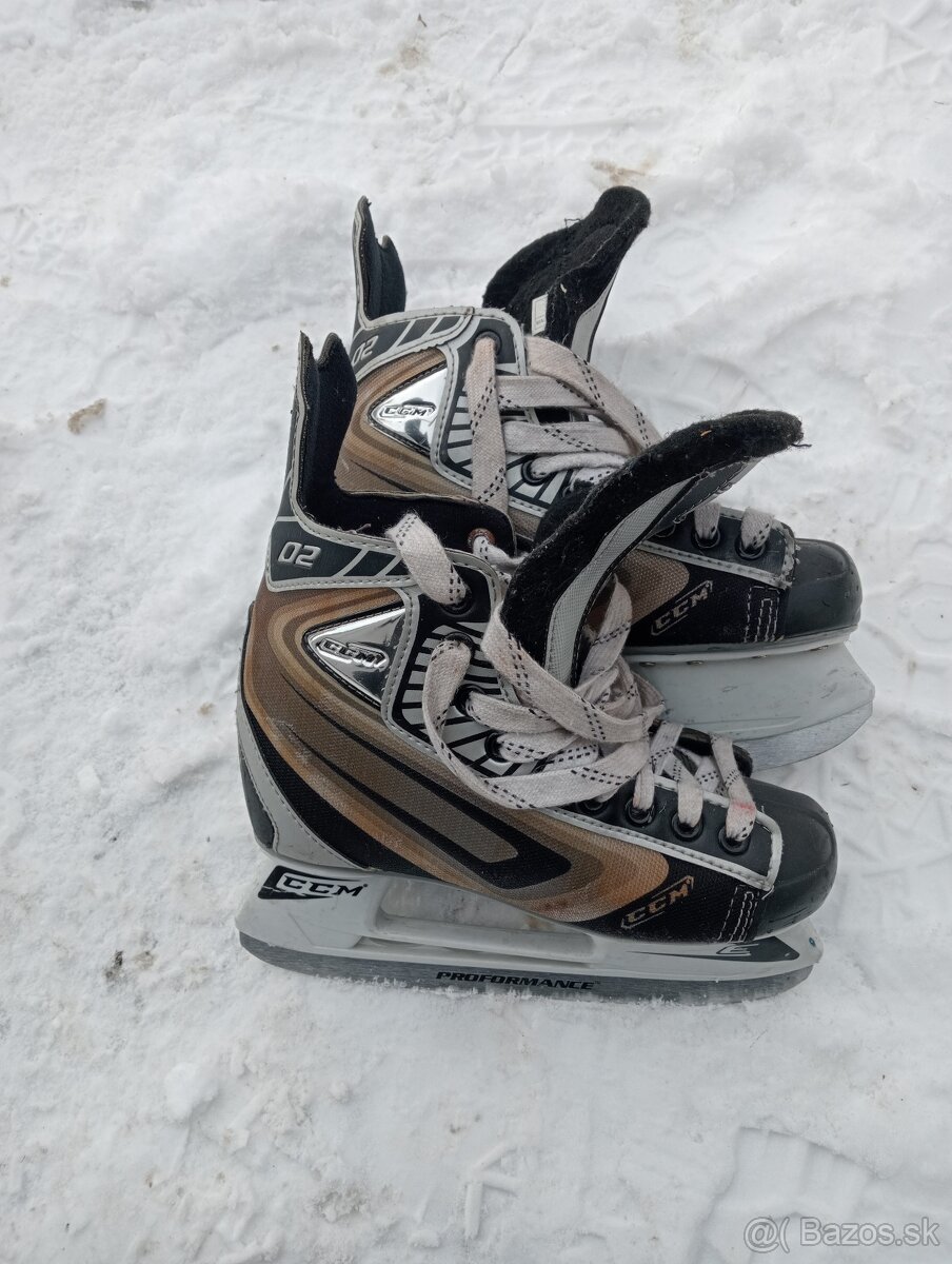 Chlapčenské korčule CCM - 2