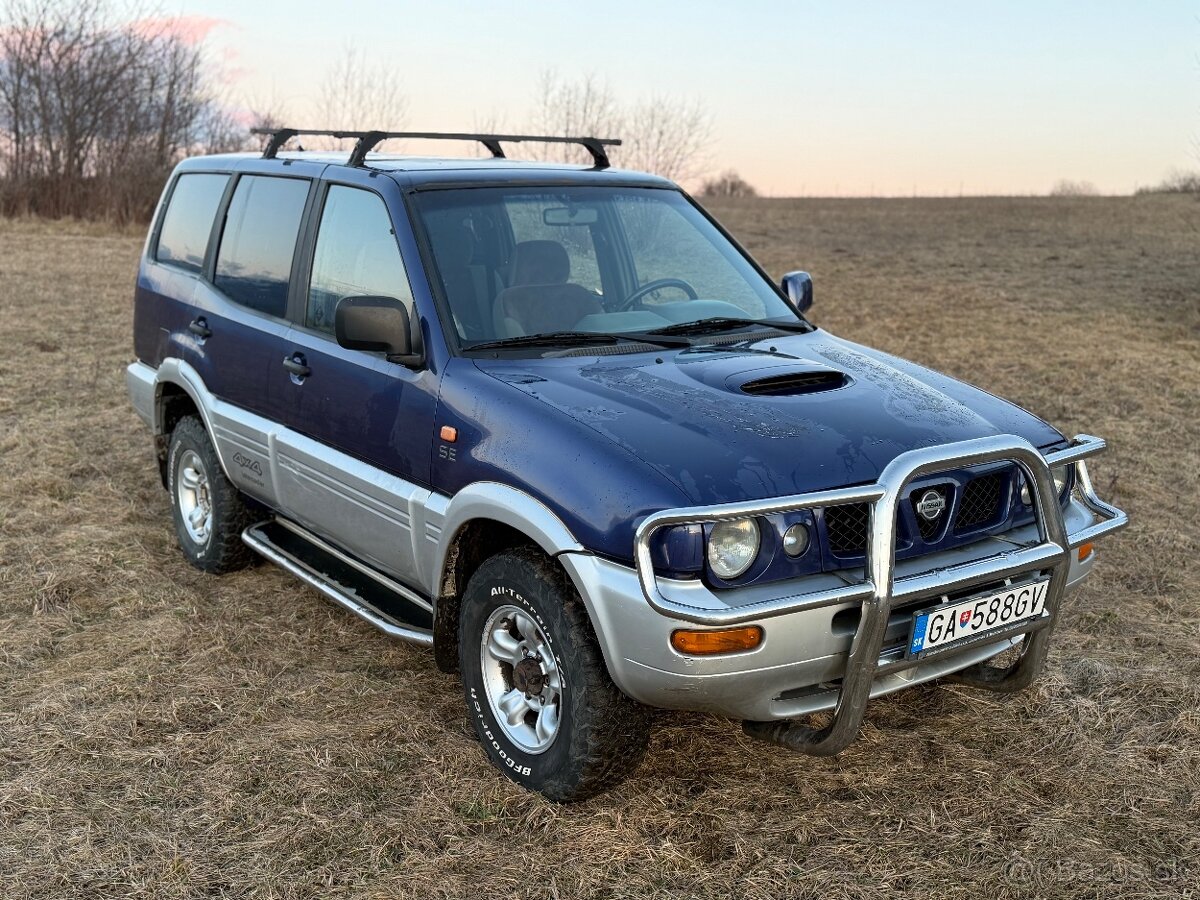 Nissan Terrano - 2