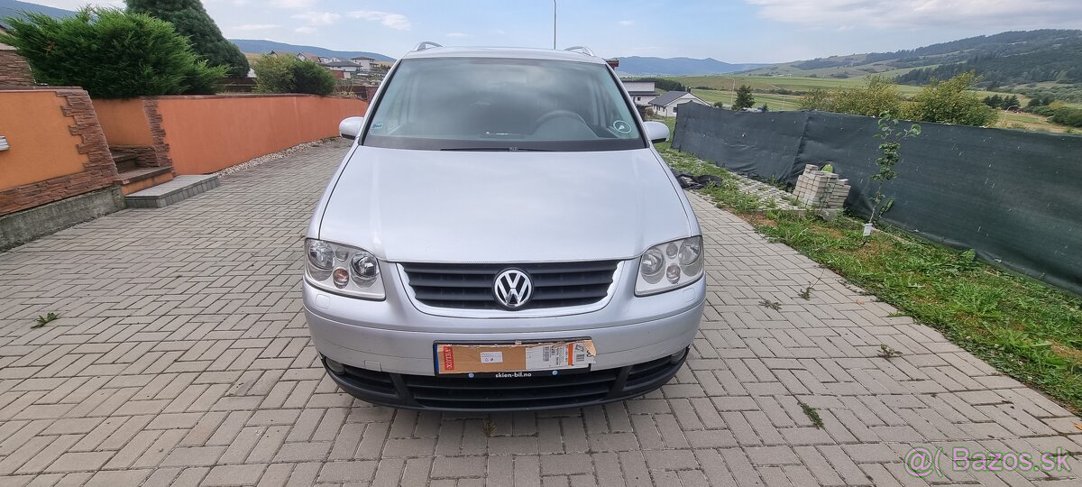 Volkswagen Touran - 2