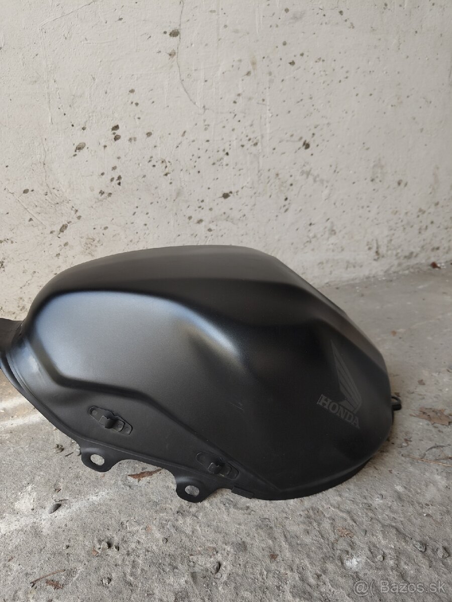 Honda CB 500 Hornet 2024 nádrž - 2