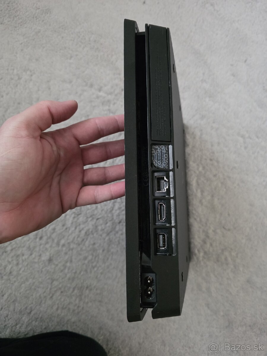 Predam Playstation 4 Slim 1 TB - 2