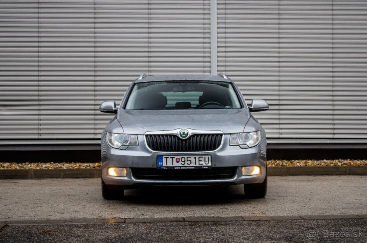 Škoda Superb Combi 2.0 TDI 4x4 DSG - 2