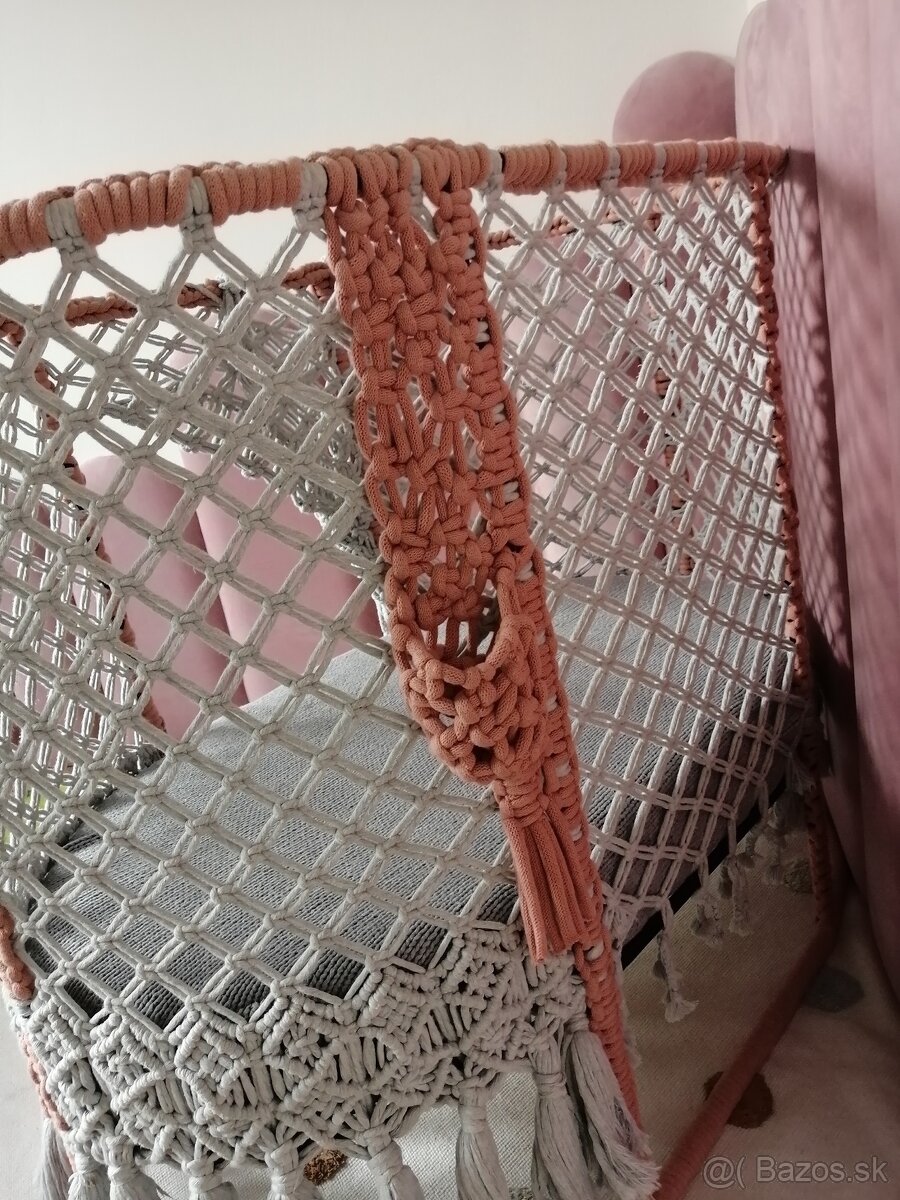 RUČNE ROBENÁ MAKRAME DETSKÁ POSTIEĽKA - 2