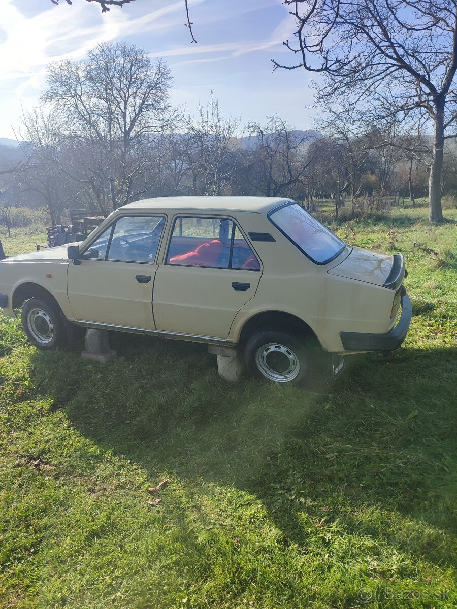 Skoda 120 - 2