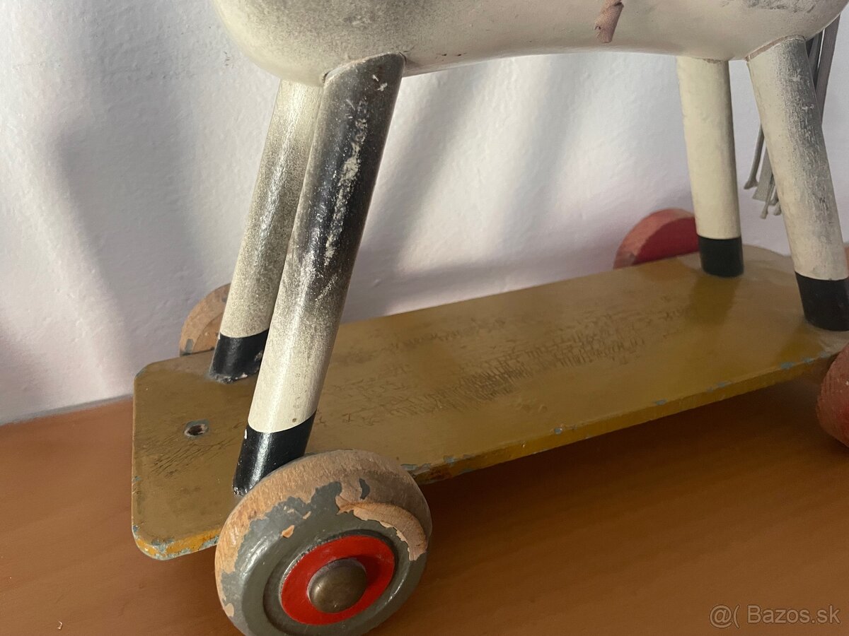Stará drevená hračka konik - 2