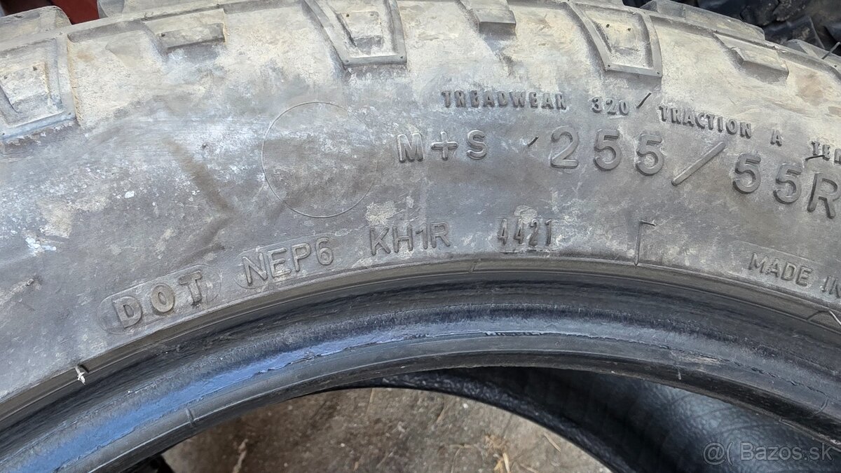 255/55 R19 - 2