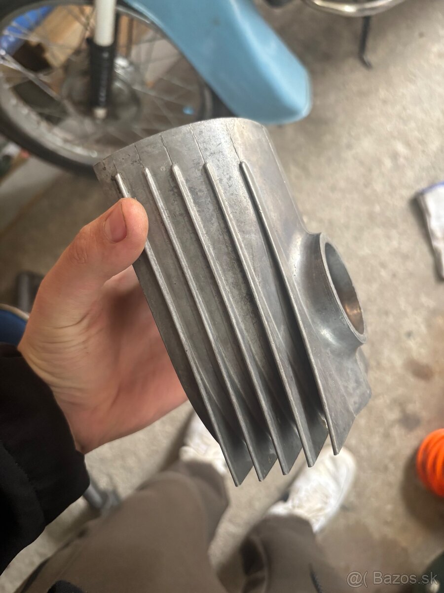 Predám krit karburatore čz175 - 2