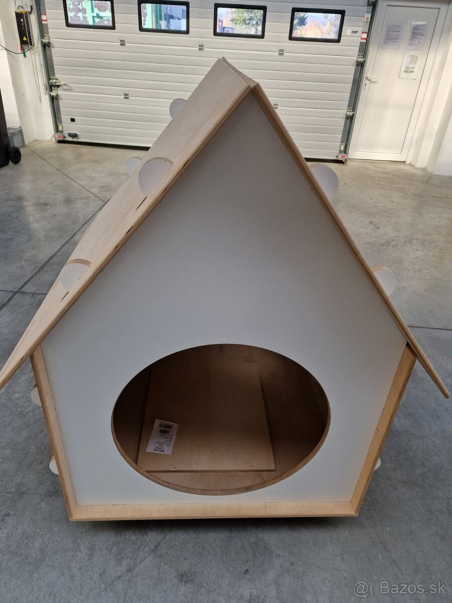 Dreveny domcek - 2