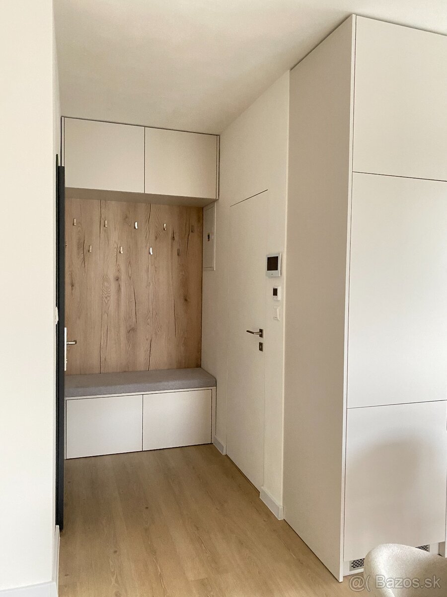 Prenájom 2 izbového bytu Eden Zakamenne - 2