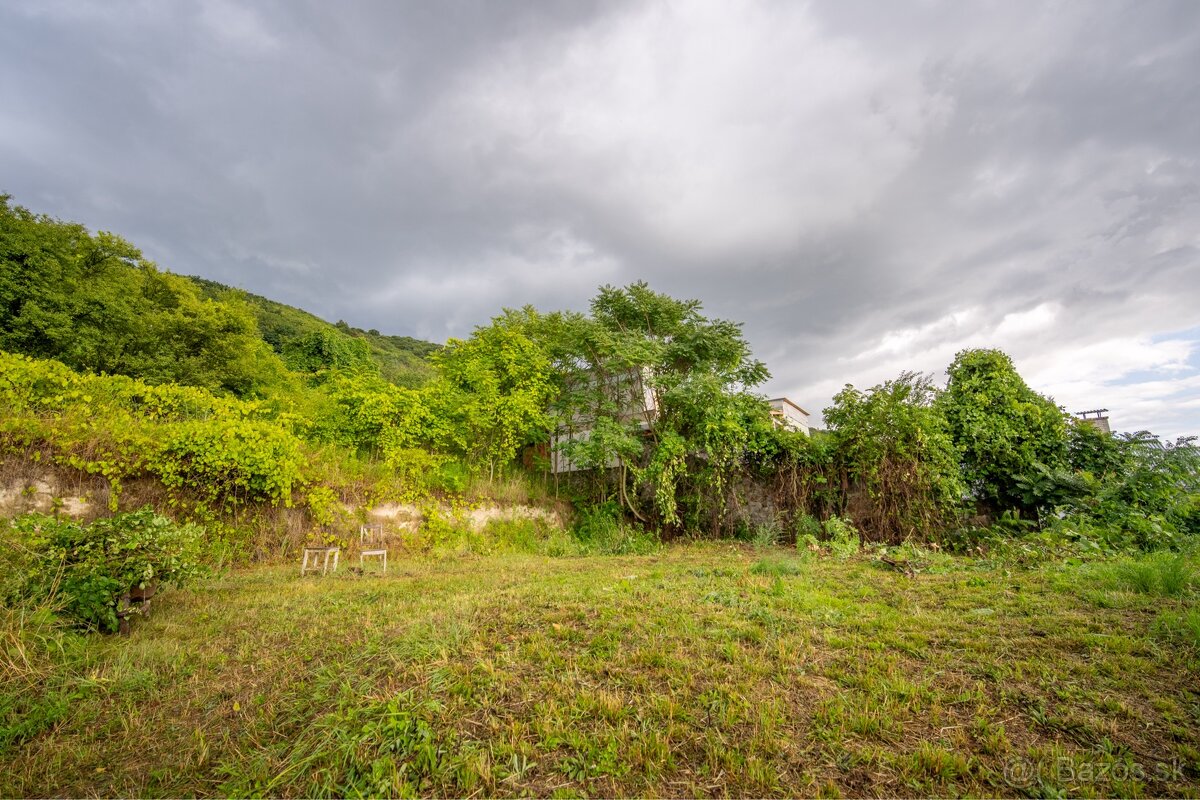 PREDAJ Pozemok 650 m2, Devín, Devínska cesta, Bratislava - 2