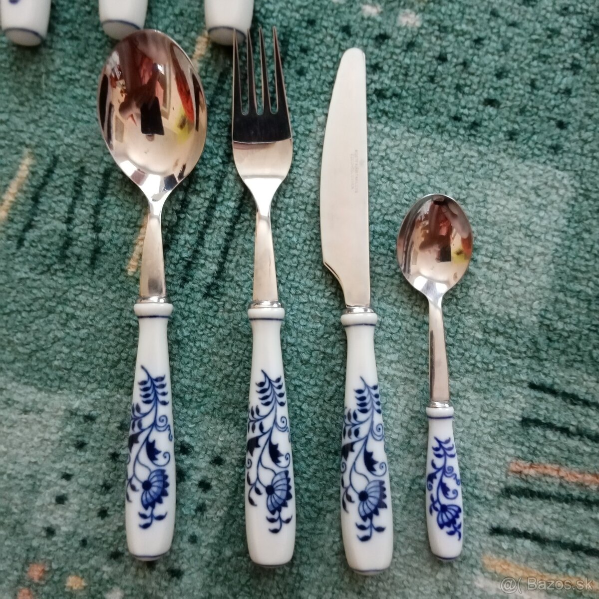 Príbor cibuliak, - 2