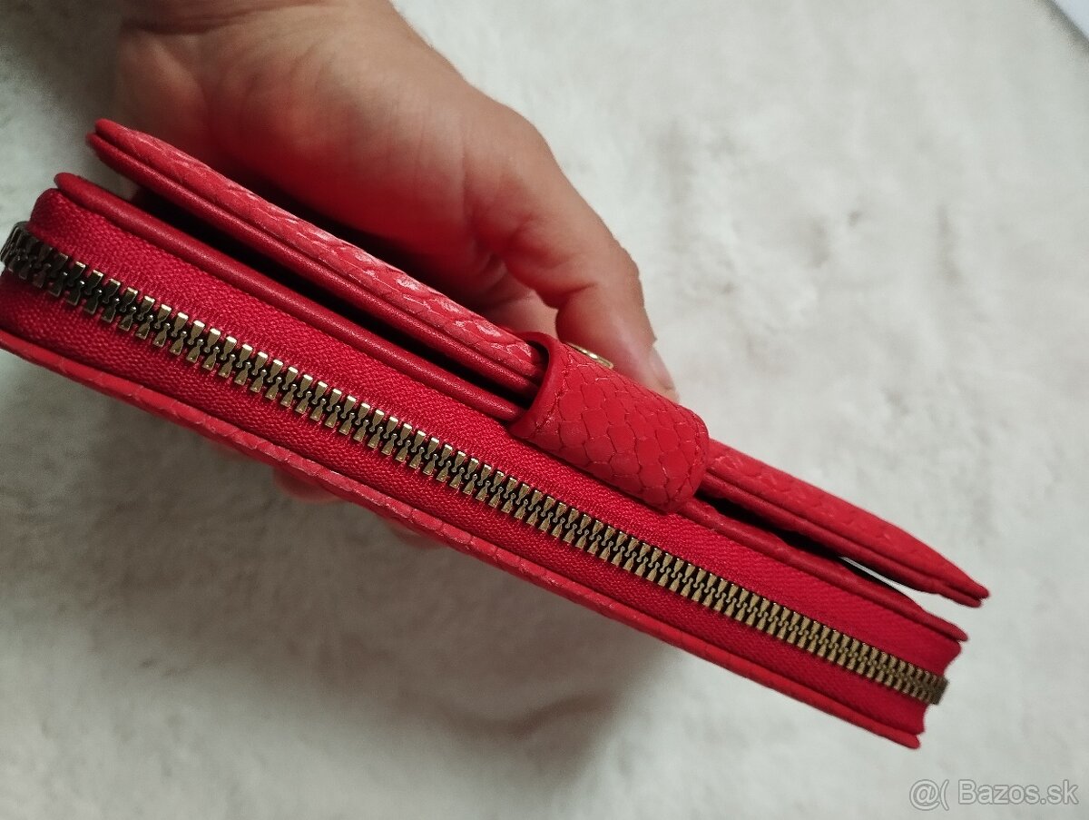 Dámska červená peňaženka... - 2