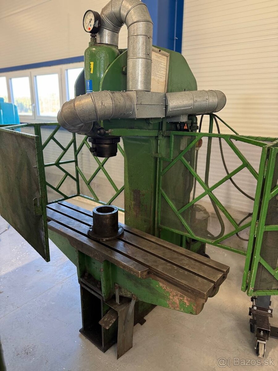 Hydraulický lis CDC 30 - 2