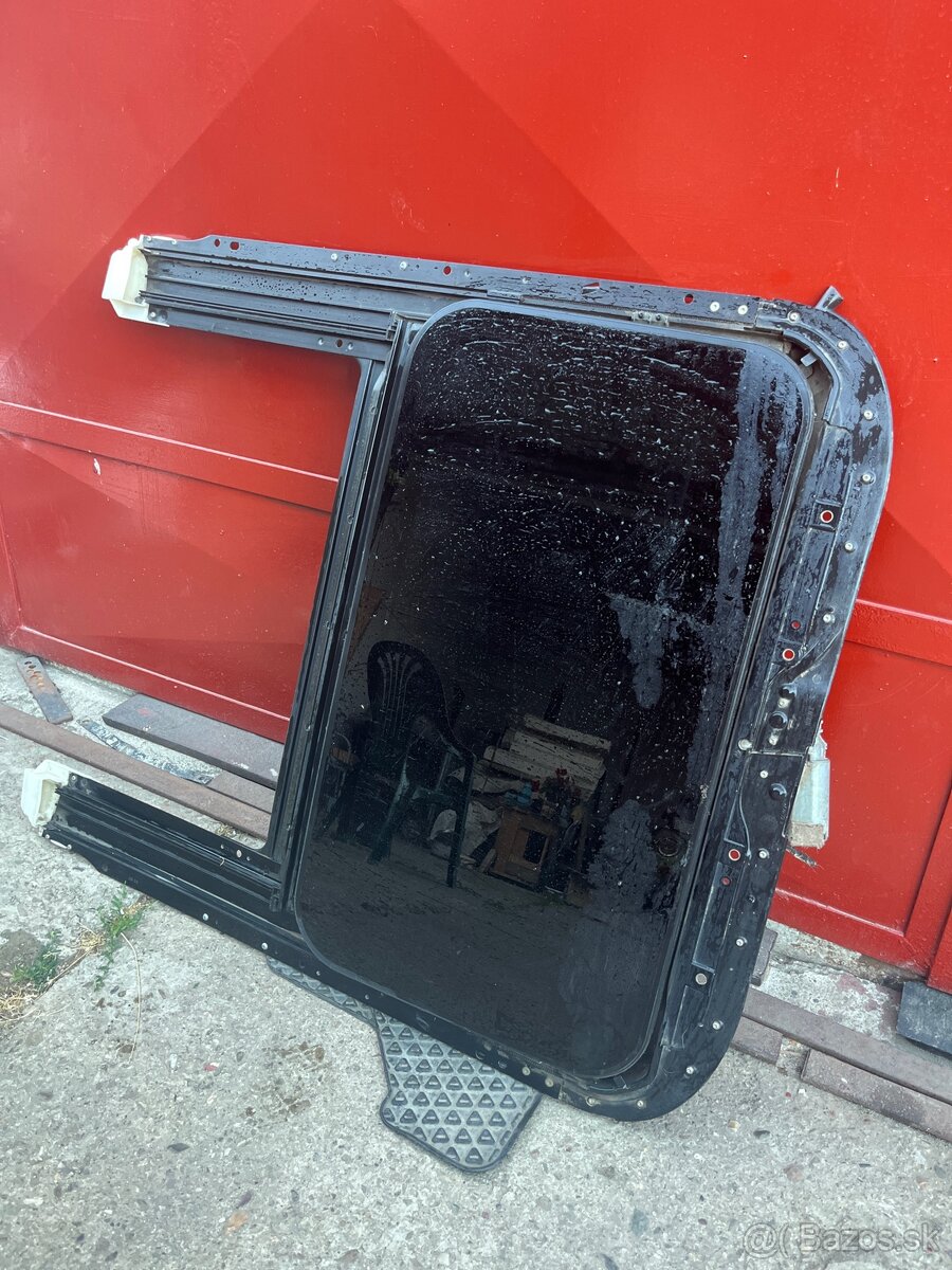 Elektrické strešné okno na Audi A4 - 2