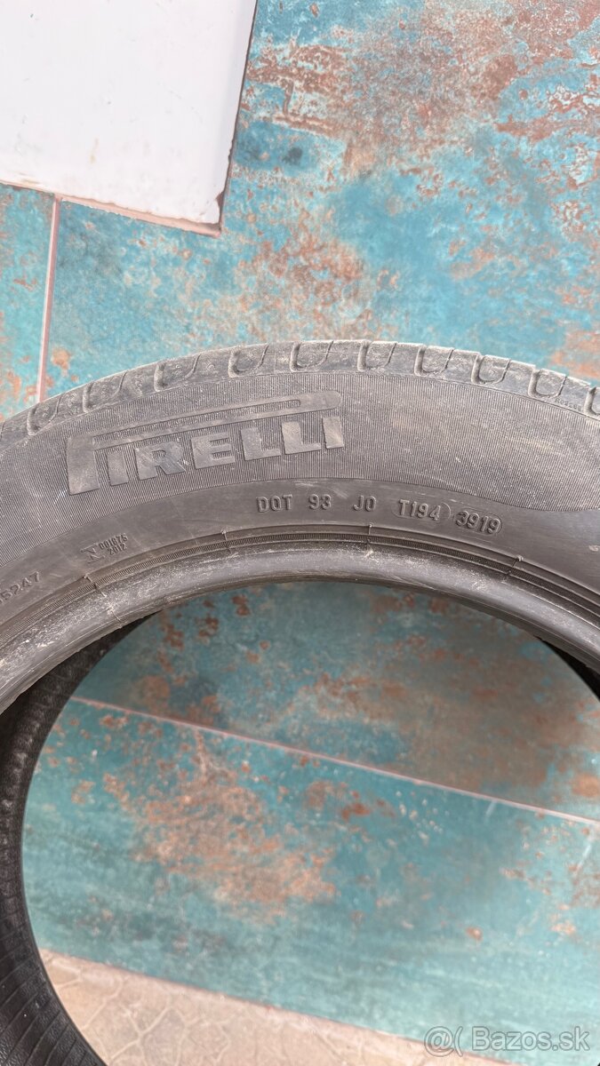 Continental/Pirelli 215/55 r16 - 2
