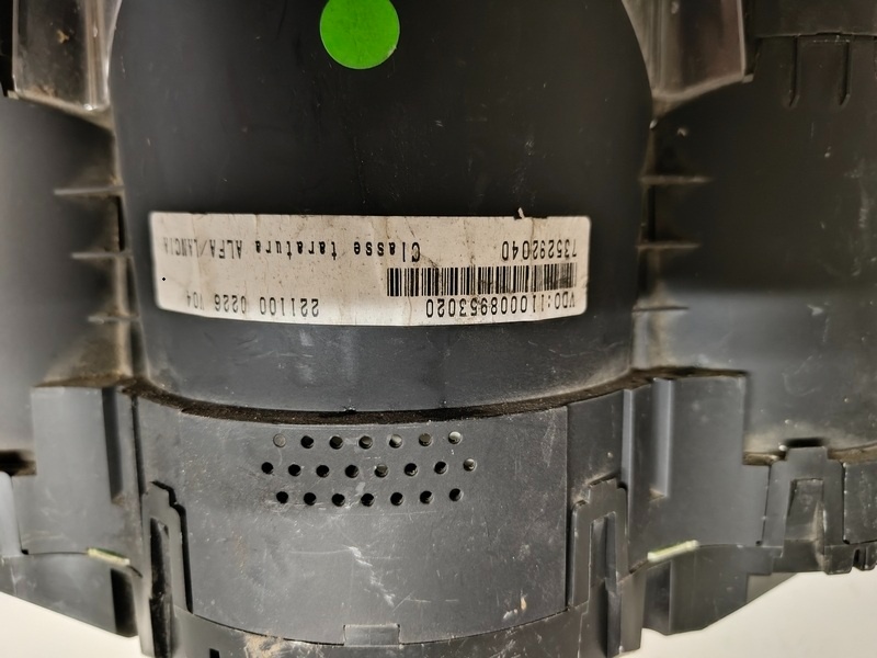 tachometer ALFA ROMEO 147 735292040 30€ - 2