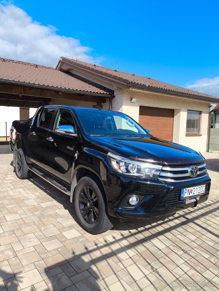 Toyota Hilux 2,4d 4x4 Slovenské 1.majitel