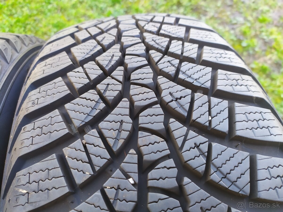 Zimné pneumatiky 205/45R17 Kumho 2kusy - 2