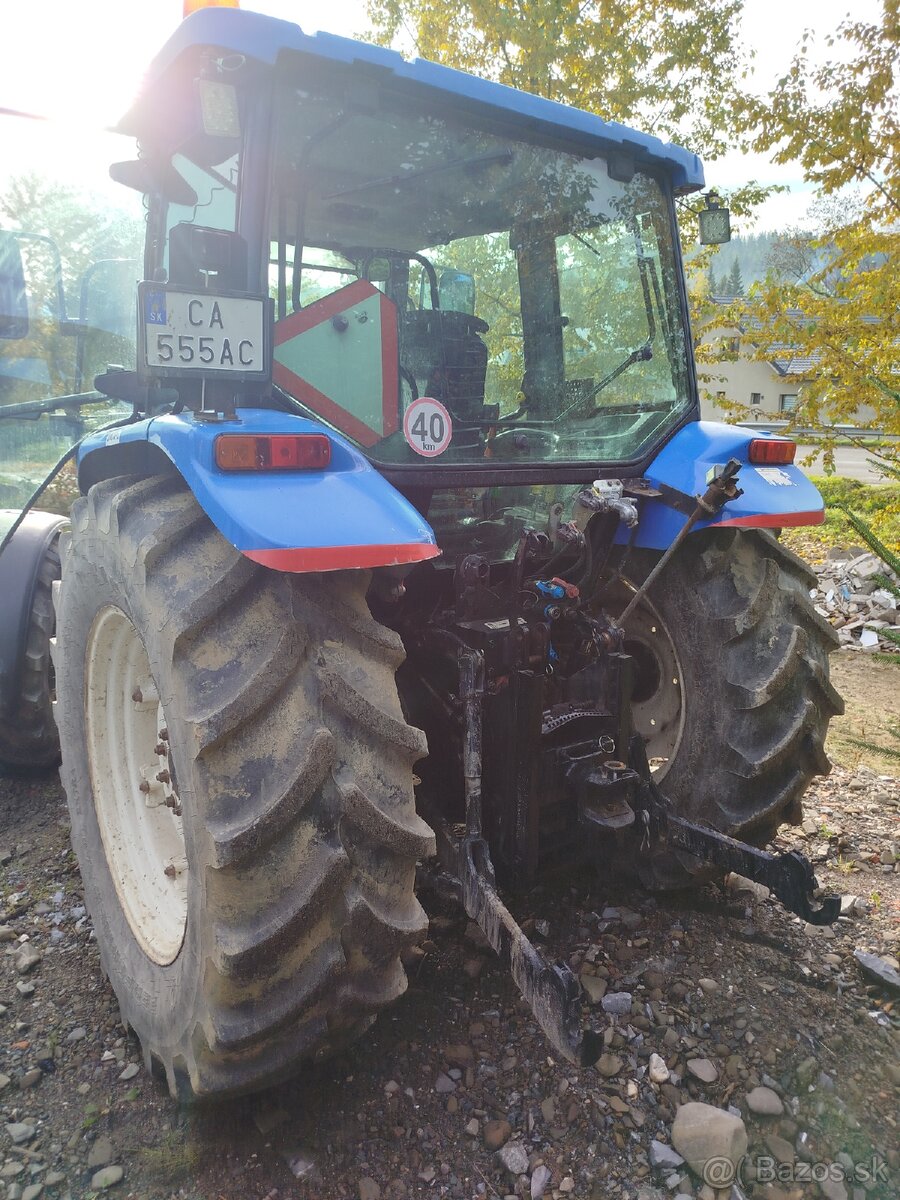 Traktor New Holland TL90A - 2