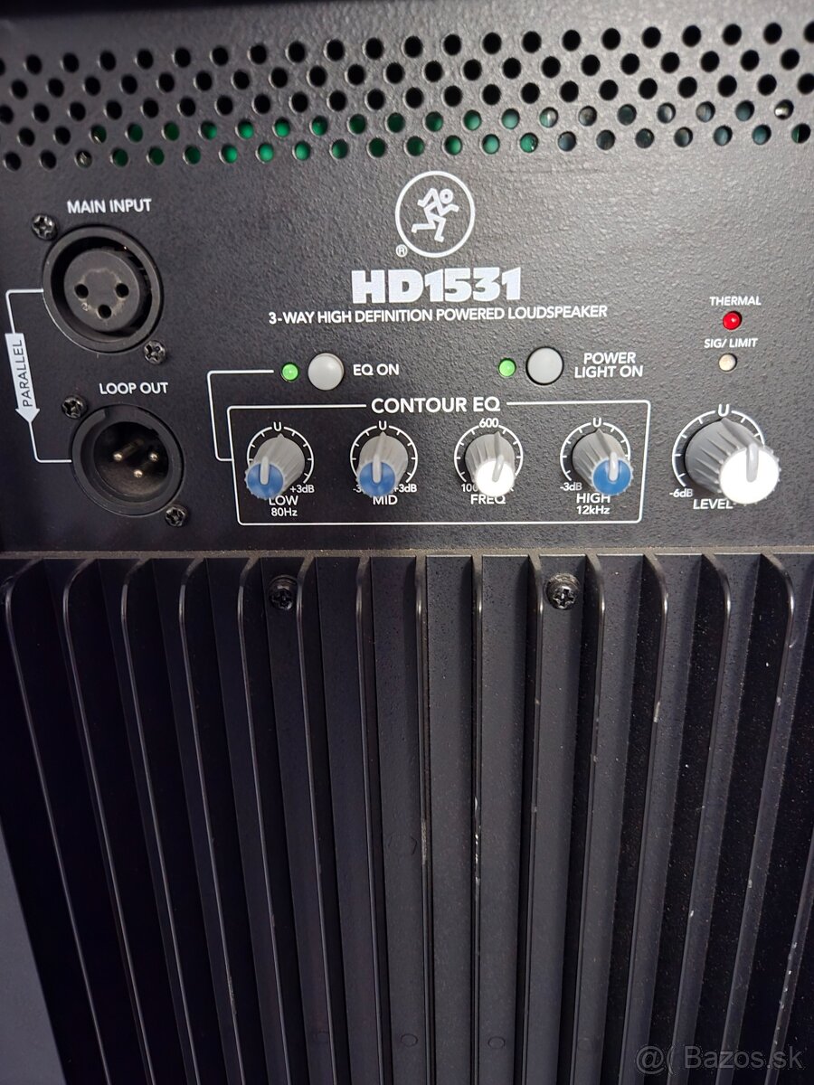 Mackie HD1531Aktívny reprobox+Mackie SRM1850 18-palcové Acti - 2