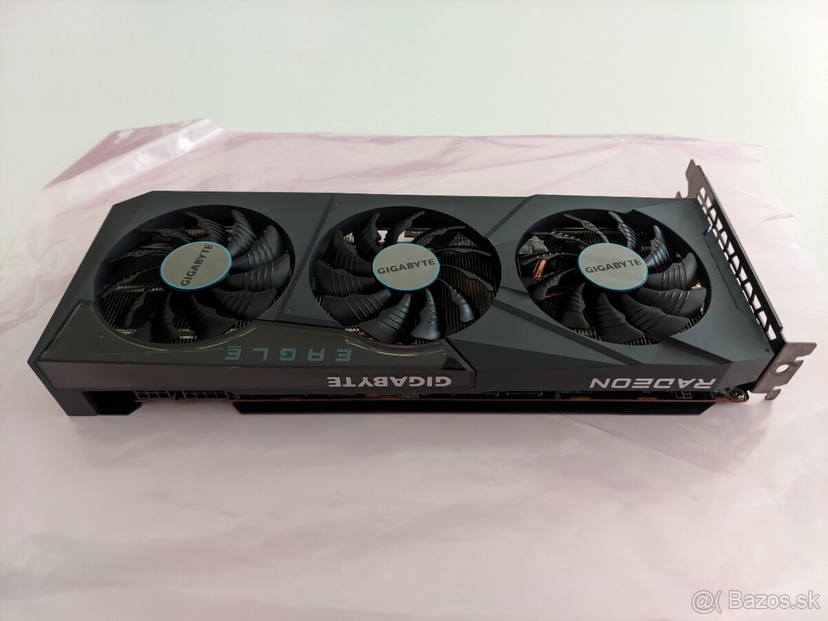 GIGABYTE Radeon RX 6700 XT EAGLE 12GB - 2