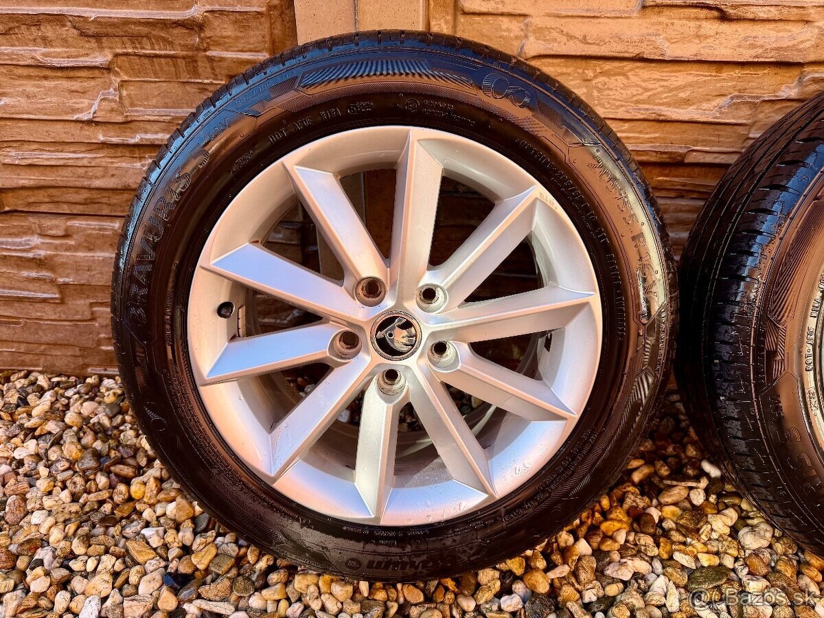 Komplet letnú sadu alu Škoda HELIX 5x112 205/55 R16. - 2