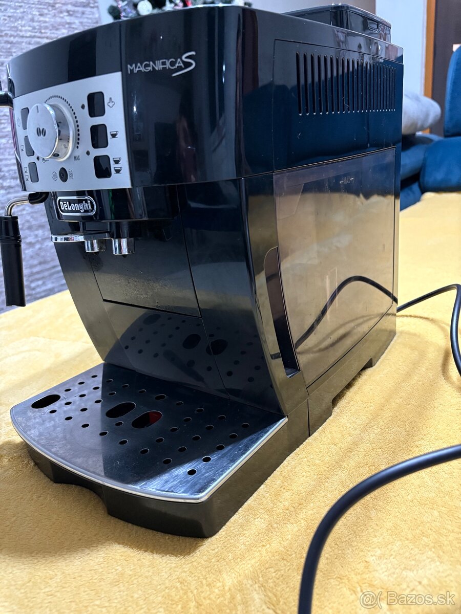 De Longi Magnifica - 2