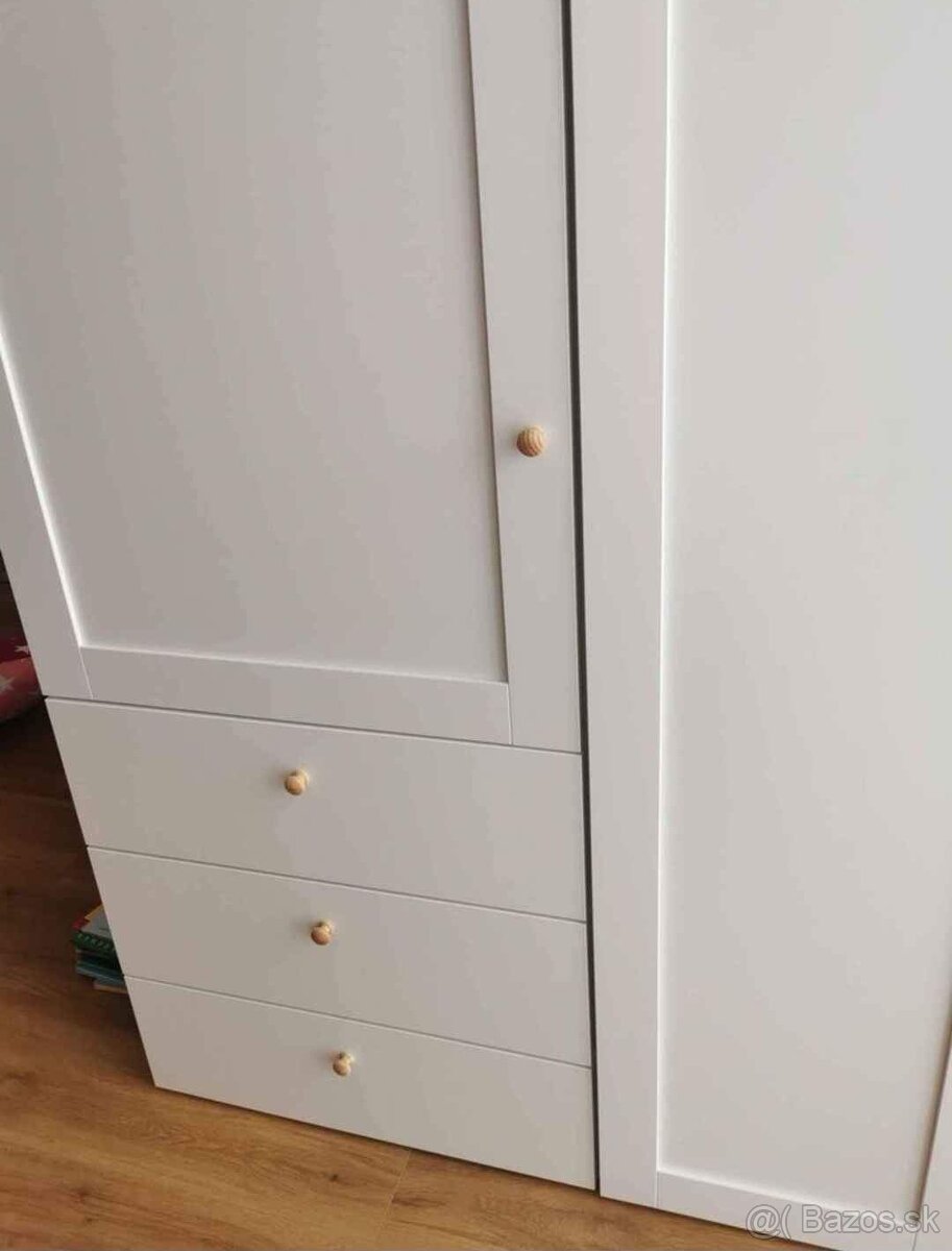 Skrina Platsa IKEA - 2