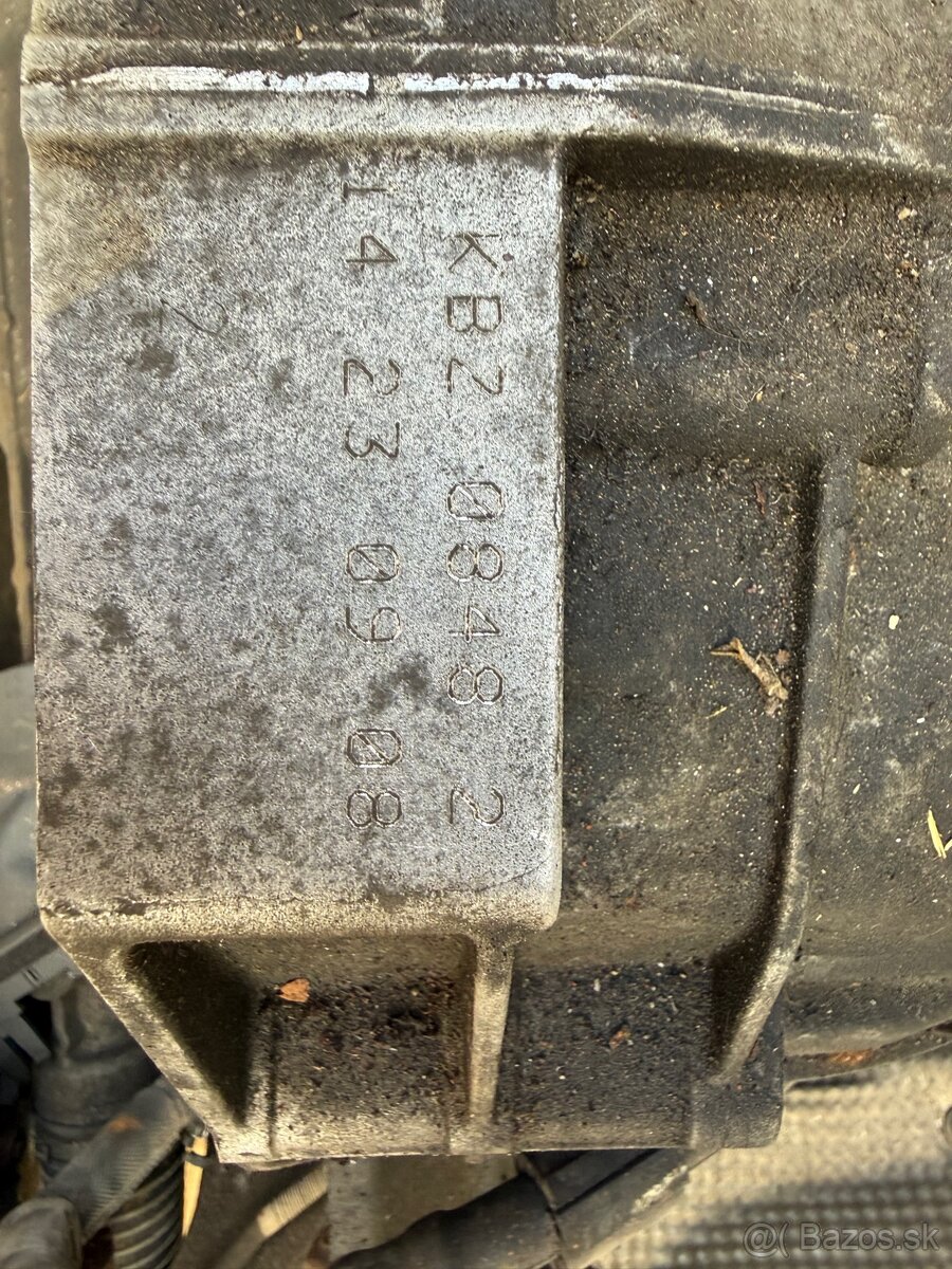 A4 B8 Napravnica s prevodovkou - 2