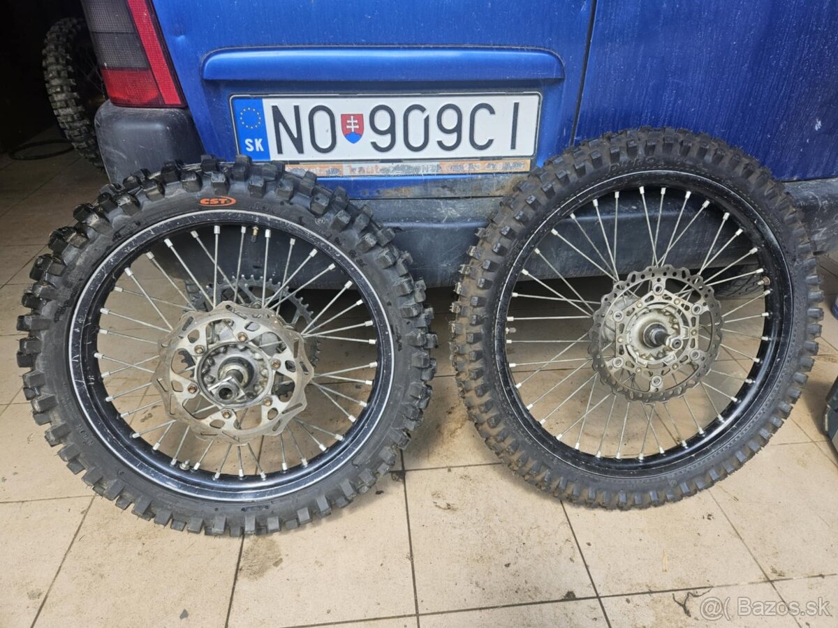 yamaha yz250f 2009 komplet kolesa pekný stav