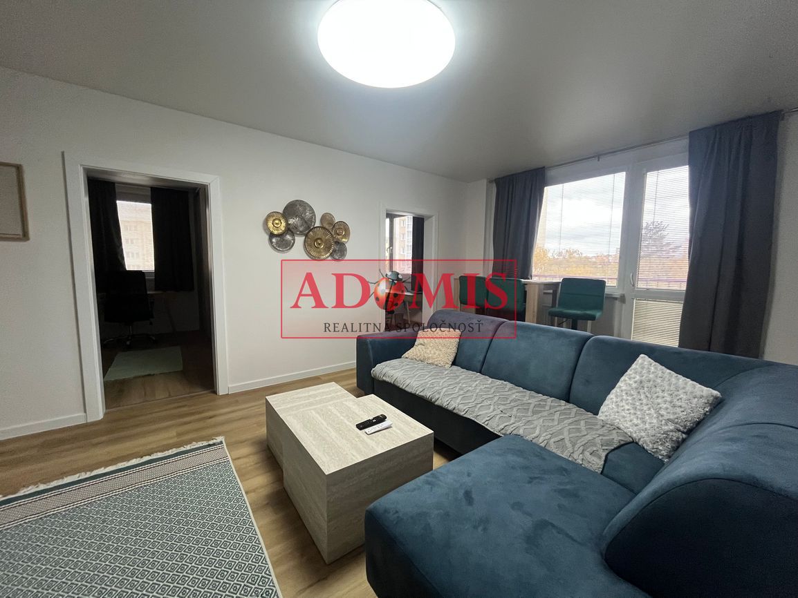 prenájom FOR RENT 4-izbový zariadený byt, ulica SNP, Košice- - 2