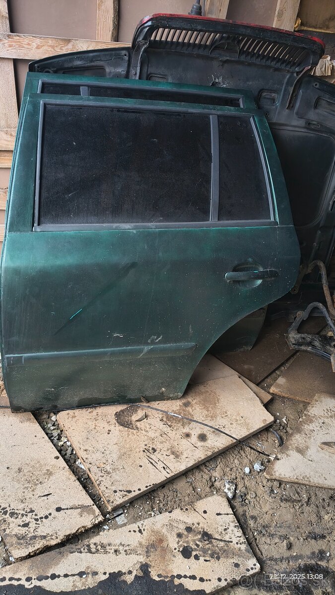 Octavia 1 combi Dvere 4x - 2