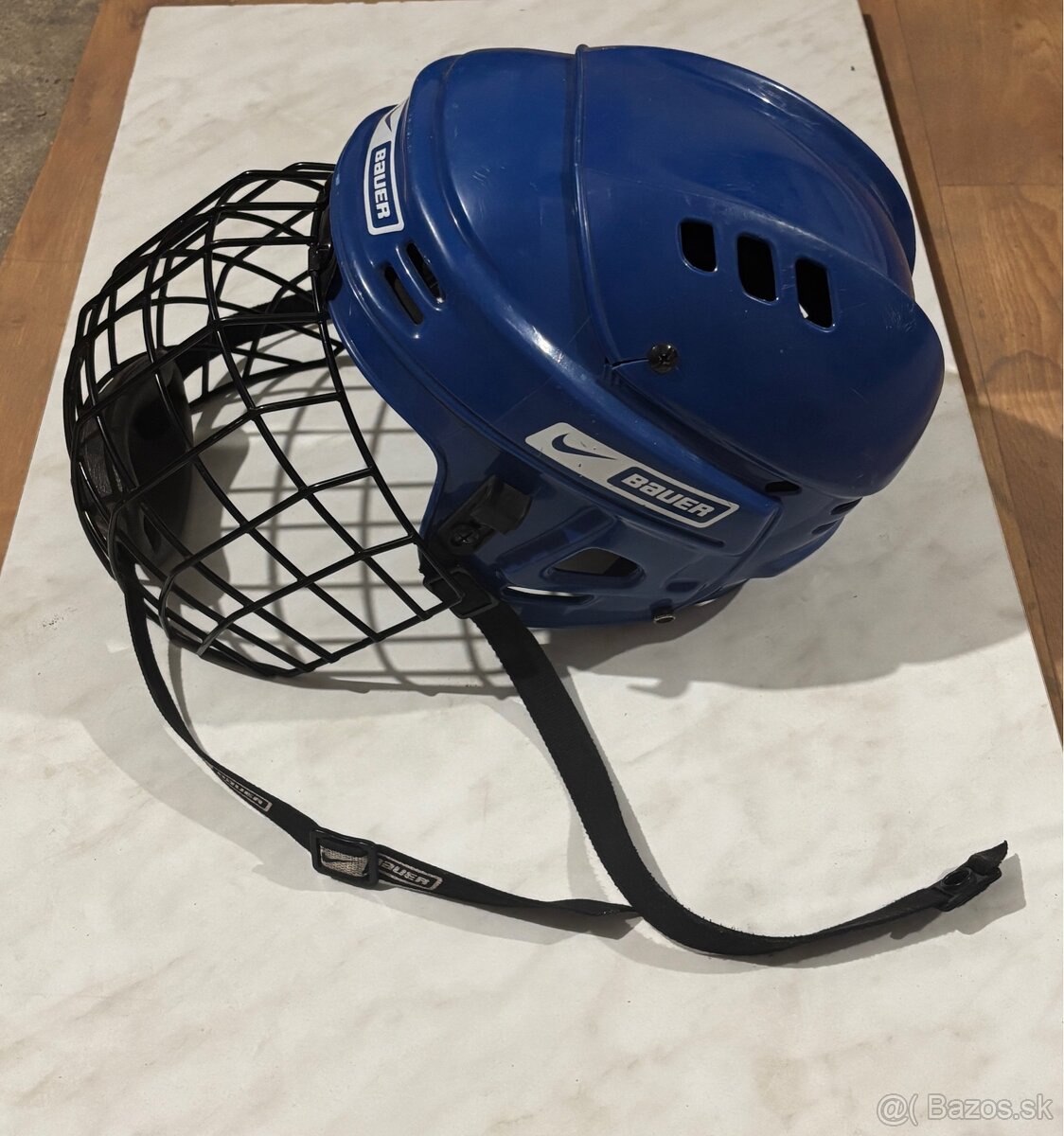 Hokejová prilba - 2