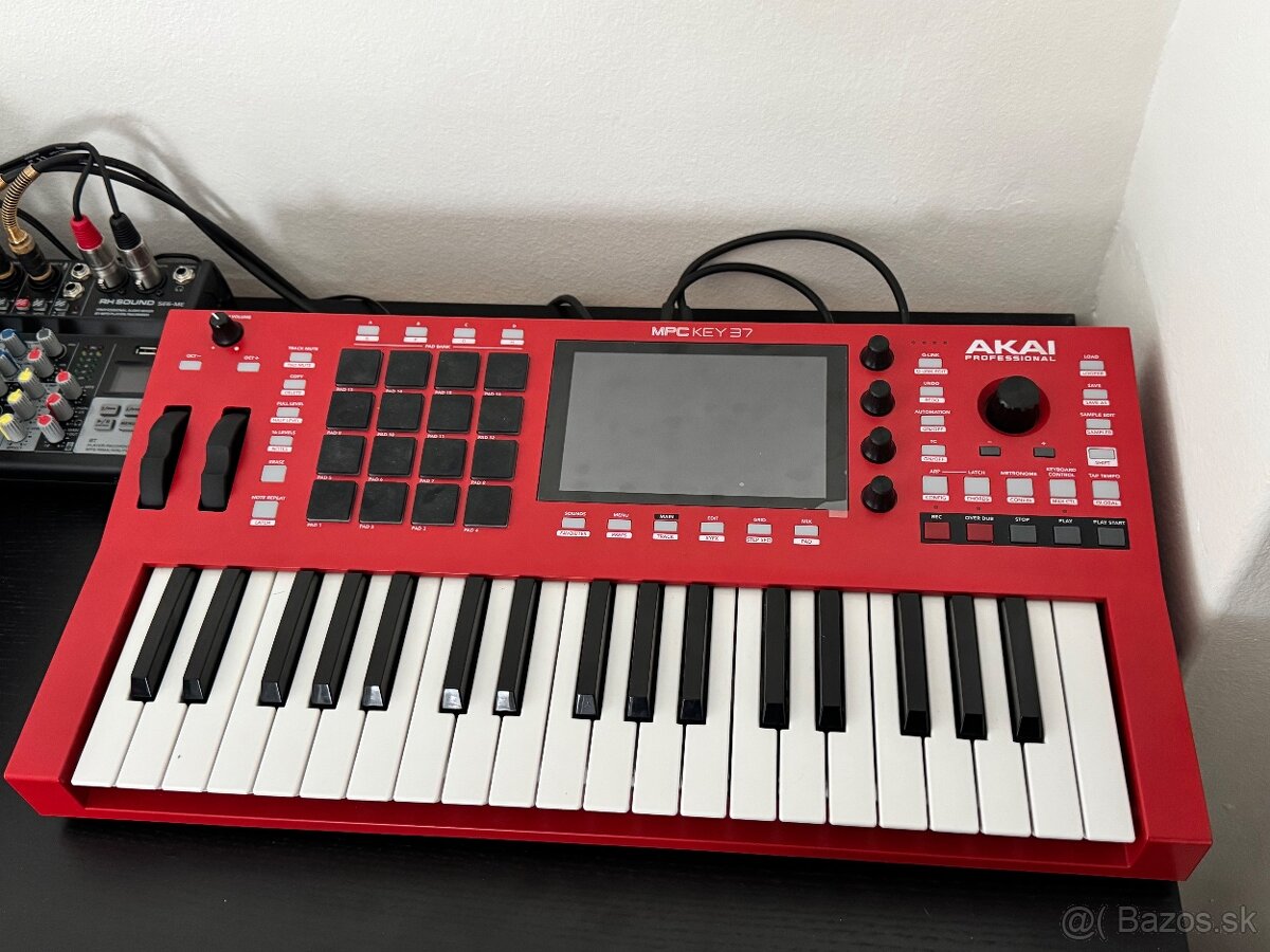 AKAI MPC Key 37 - 2