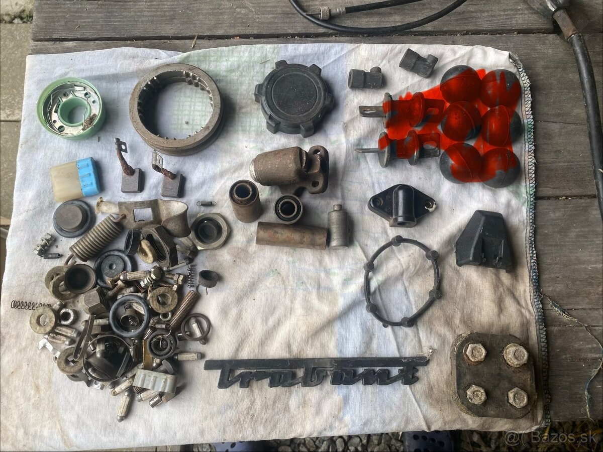 Trabant náhradne diely - 2