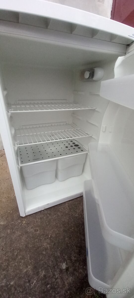 Predám chladničku malú - 2